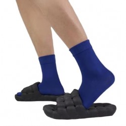 2026 Unisex Winter Socks in Trend Best Quality for Men and Women Price Reasonable Socks Best Design